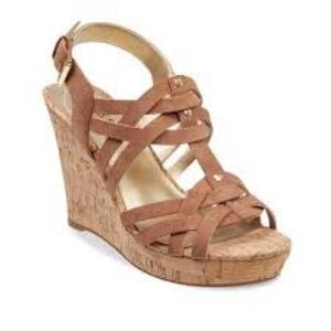 Guess Brown Strappy Wedge Sandals Women’s 9.5